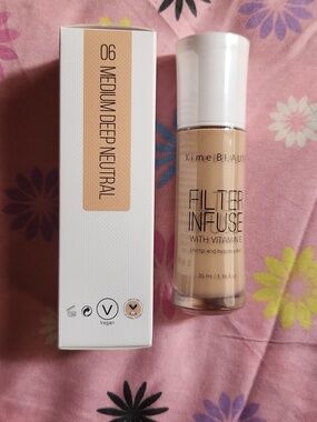 Foundation  Medium Deep Neutral Tone Makiup